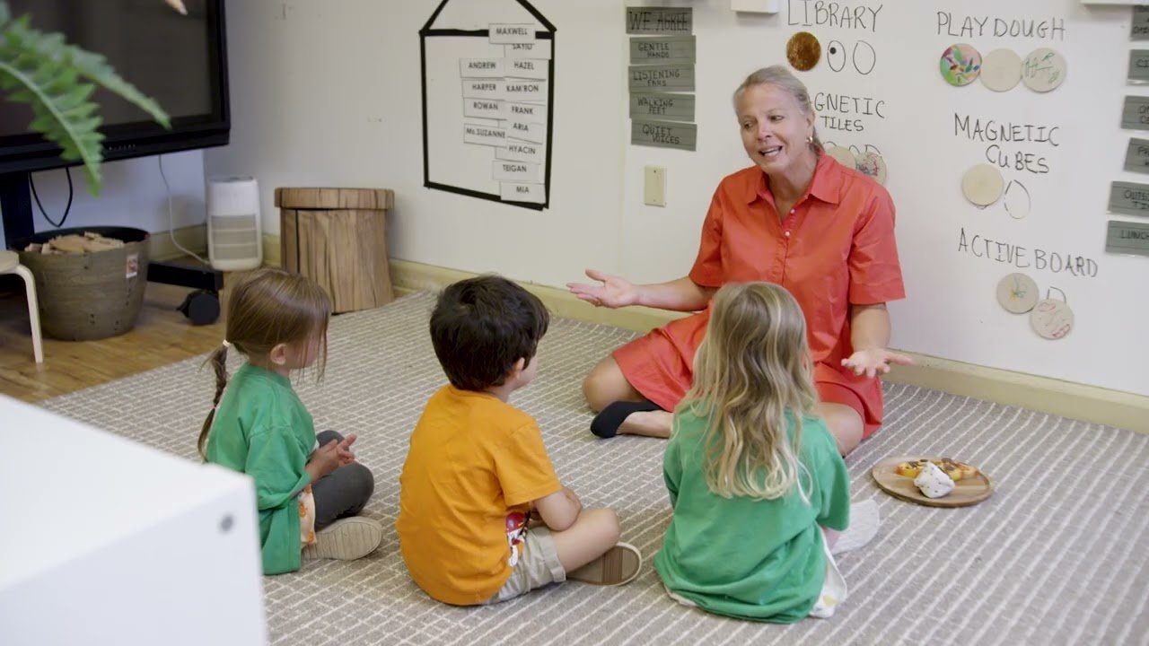Co-Planner: Planning a Pizzeria Scenario with Children Before Play